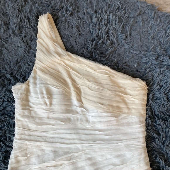 Bebe,One shoulder mini dress,Large,white/Neo yellow - Picture 3 of 7